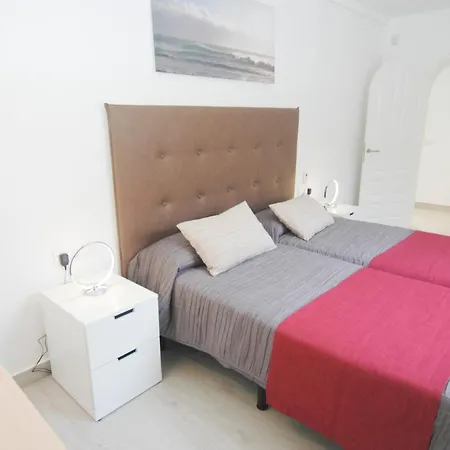 Villa In Puerto Del Carmen Sleeps 8 Includes Swimming Pool&air Con 9