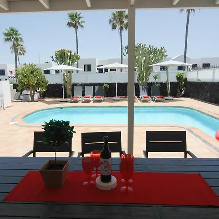 In Puerto Del Carmen Sleeps 8 Includes Swimming Pool&air Con 9