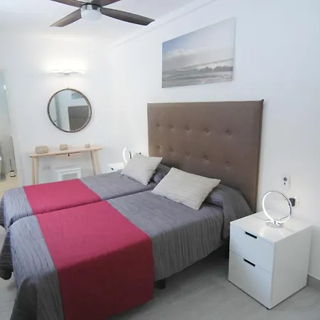 Villa In Puerto Del Carmen Sleeps 8 Includes Swimming Pool And Air Con 9